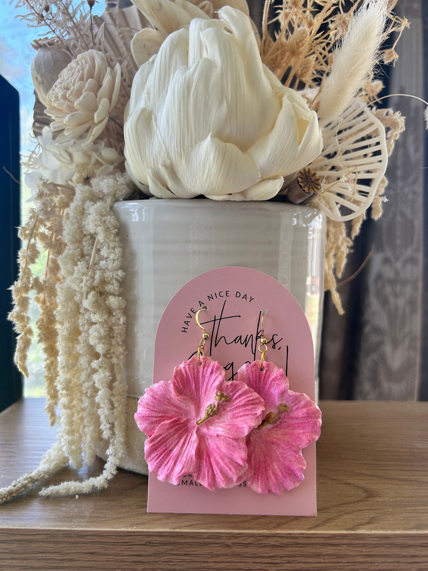Clay hibiscus earrings (lilac tones)
