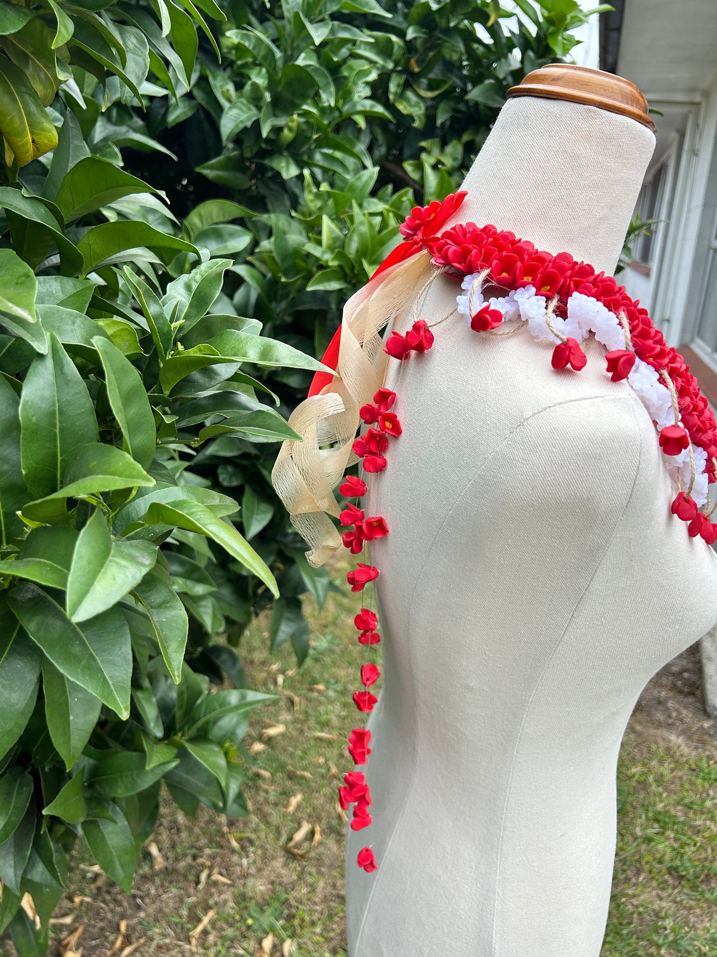 MMT Kahoa heilala (pre-order)