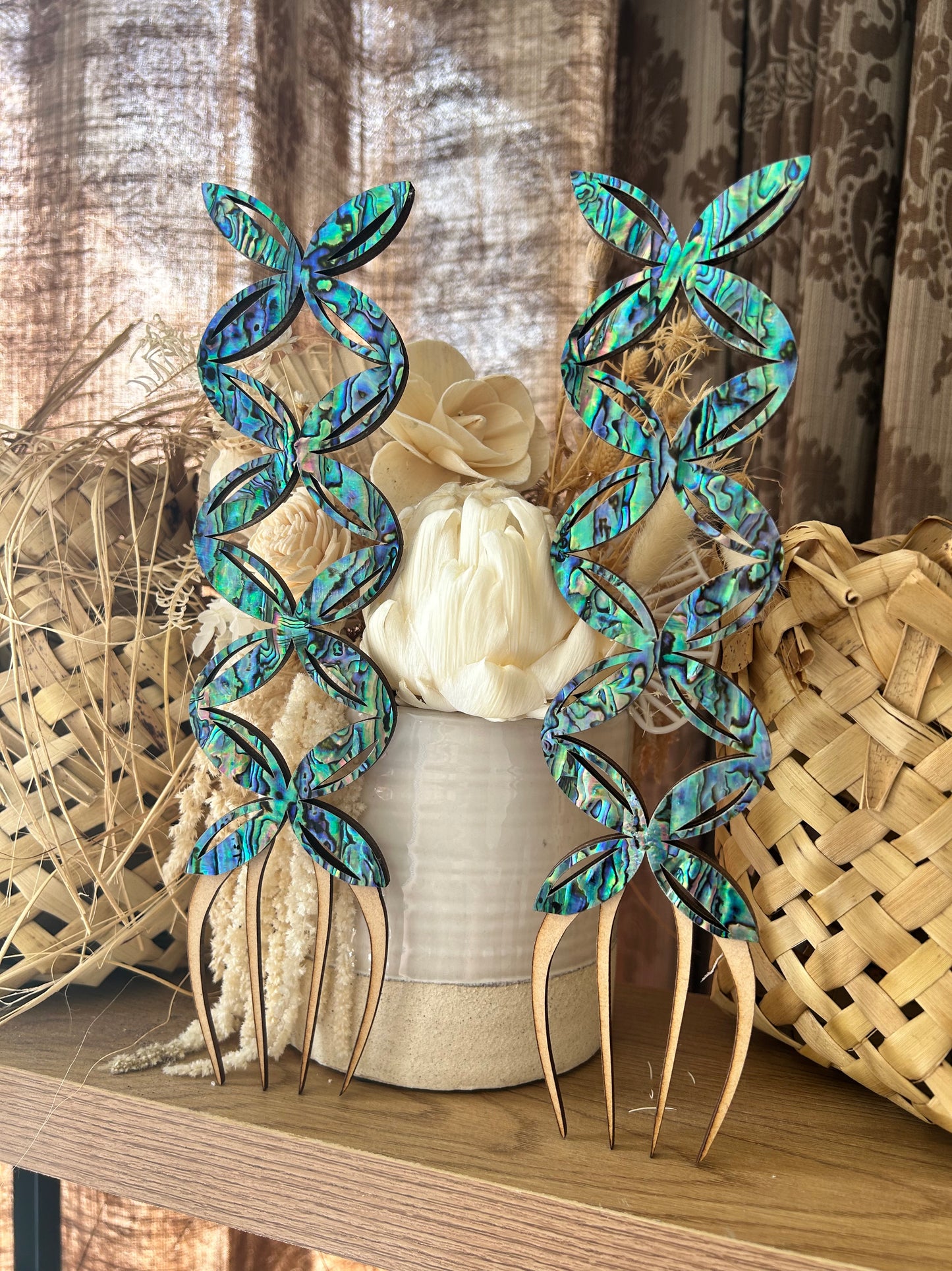 Paua shell tekiteki/comb