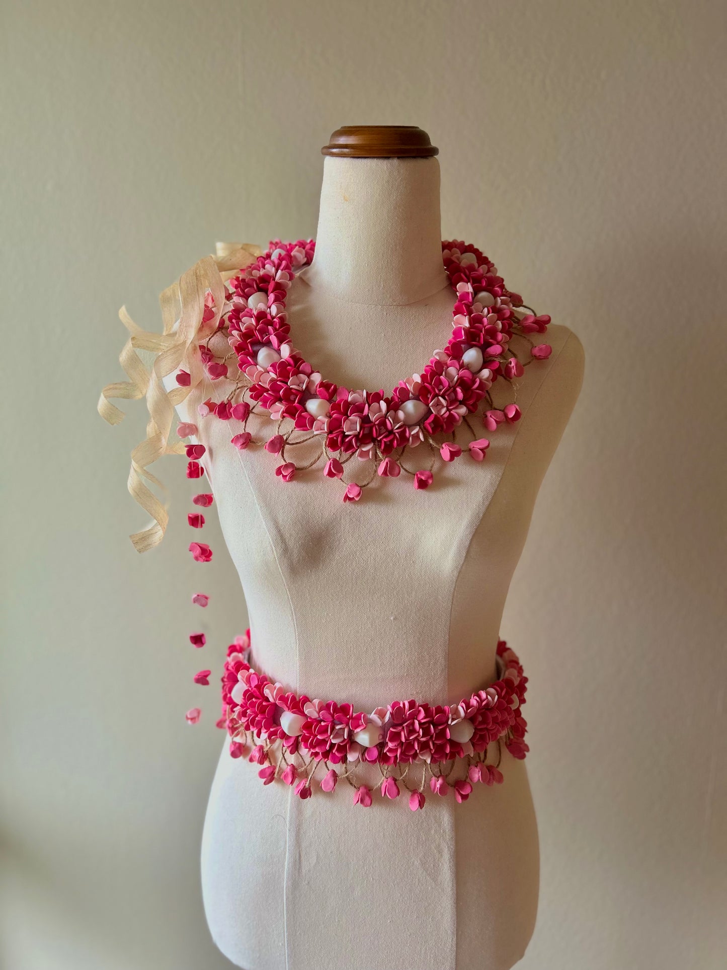 Pink ombré set with puleʻoto (PRE-ORDER 2-3weeks in advance)