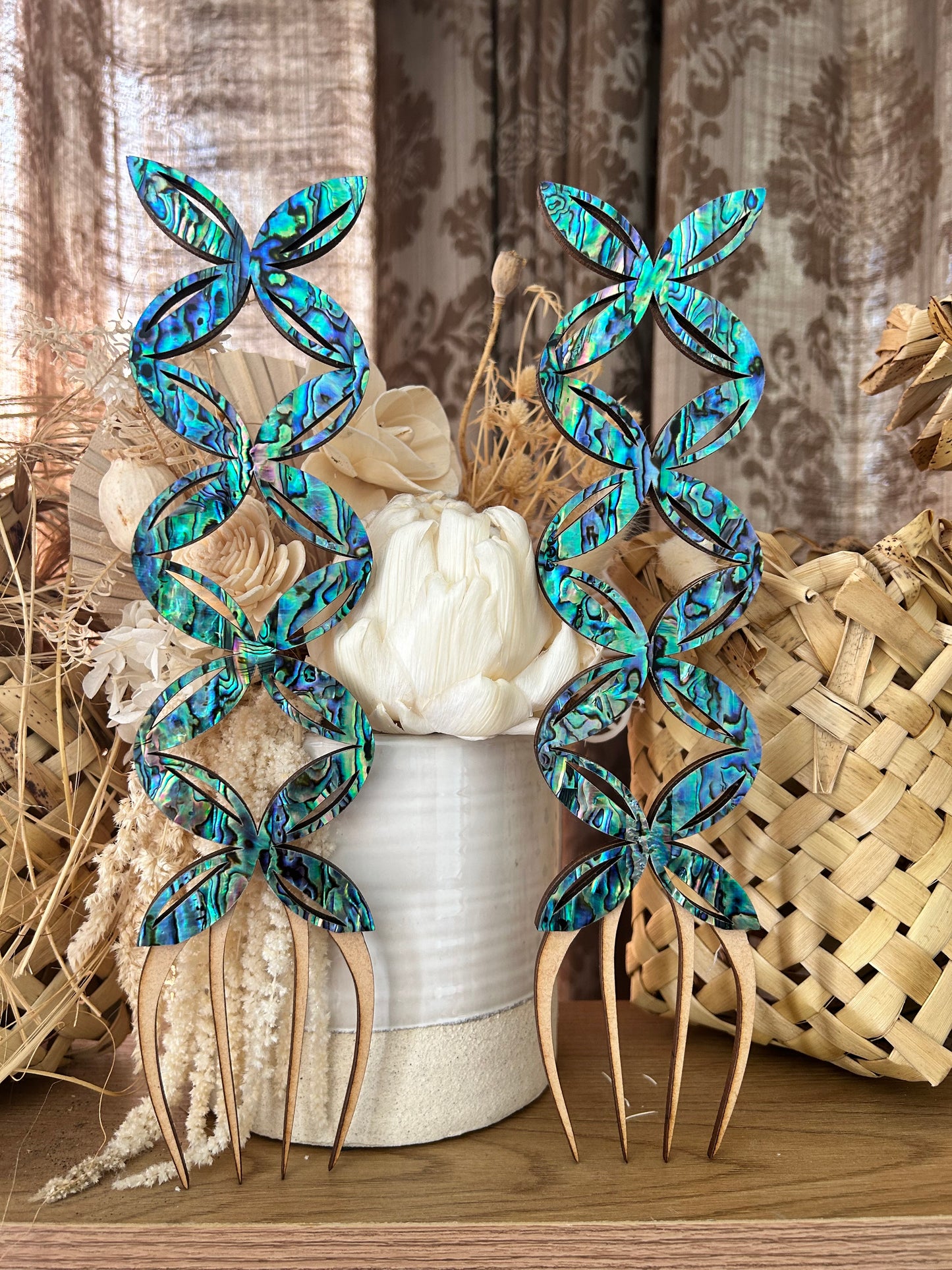 Paua shell tekiteki/comb