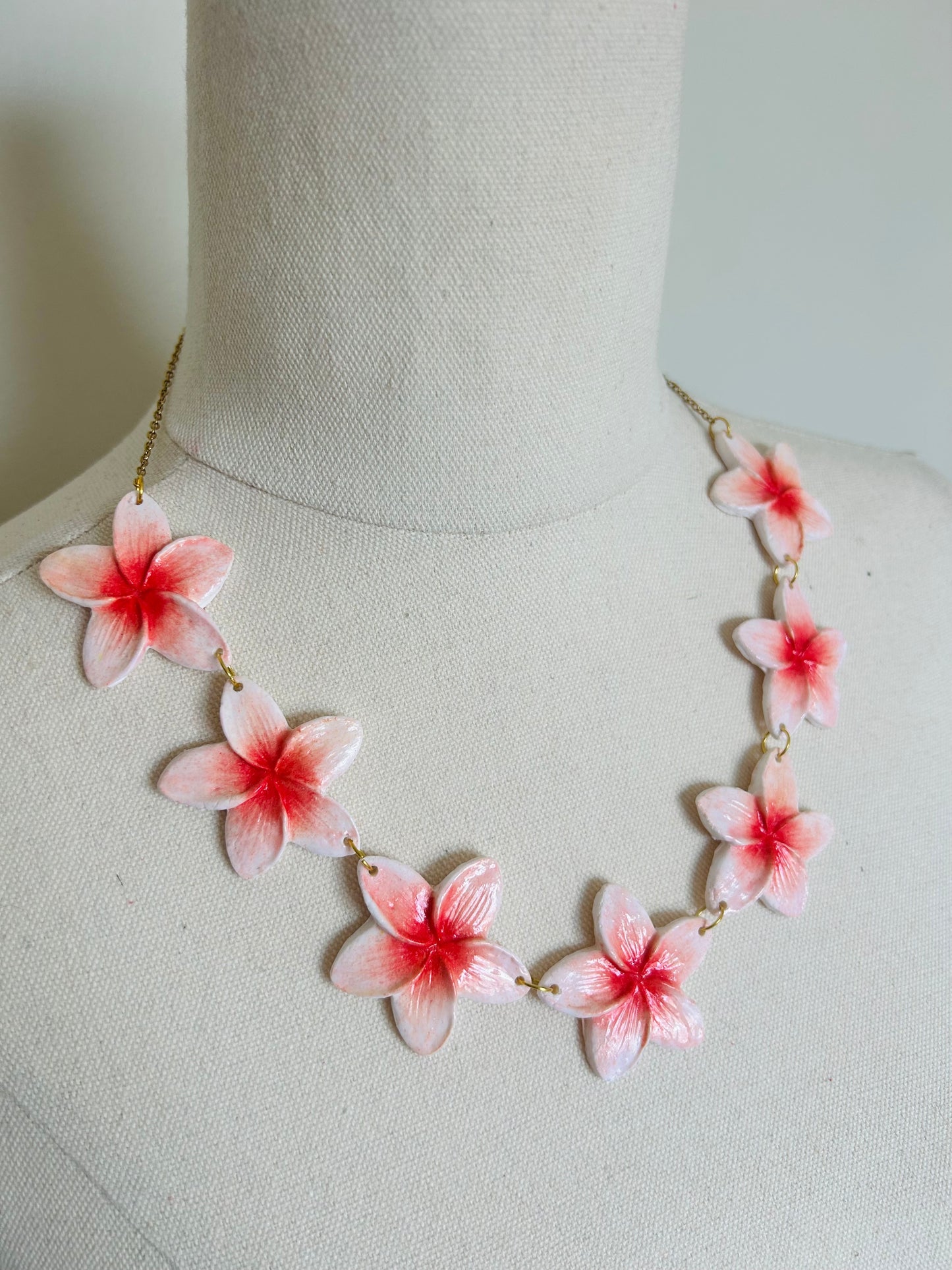 Frangipani necklace (red tones)